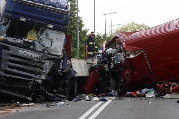 Śmiertelny wypadek na wiadukcie nad A4 (ZDJĘCIA, FILM)