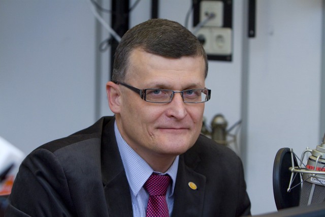 Doktor Paweł Grzesiowski, epidemiolog.