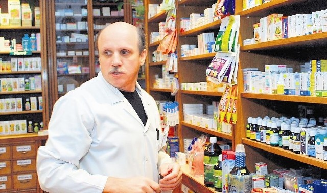Tadeusz Bąbelek: - Na rynku jest zatrzęsienie aptek, ale żadna z nich nie podoła dyżurom