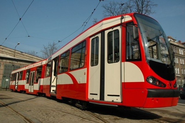 W przyszłym roku w Poznaniu będą jeździły podobne tramwaje. Ten kursuje po gdańskich ulicach