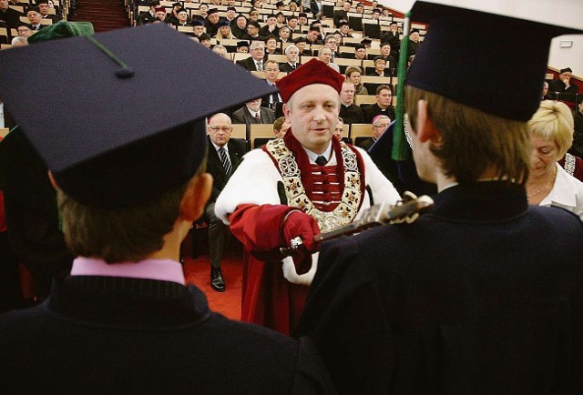 Rektor Janusz Moryś boryka się z kłopotami ACK