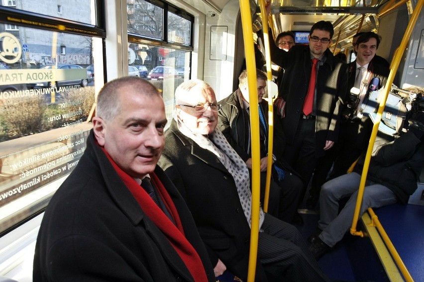 Vaclav Klaus pojechał tramwajem na wrocławski stadion