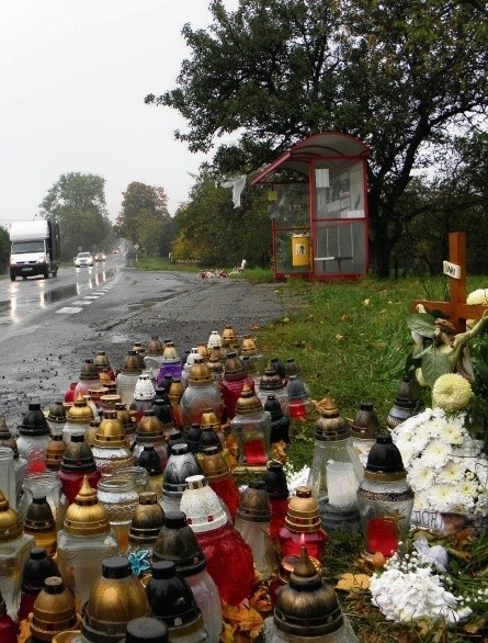 Wypadek w Kozach: Patryk i Konrad zginęli. Feralne przejście [REPORTAŻ]