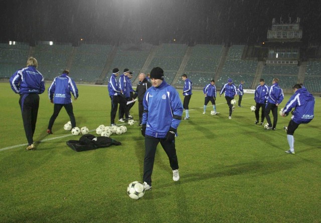 Piłkarze Ruchu Chorzów wczoraj po raz pierwszy po dłuższej przerwie trenowali na Stadionie Śląskim