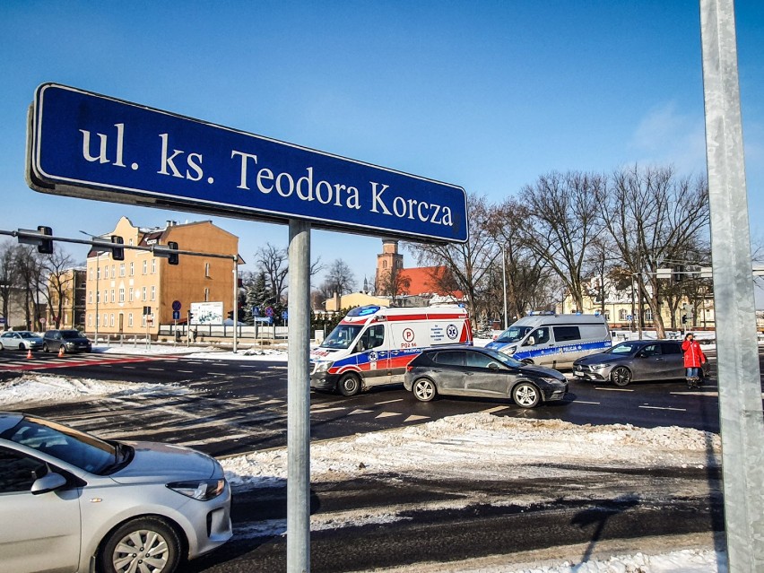 Wypadek na skrzyżowaniu Korcza i Jana Pawła II w Lesznie