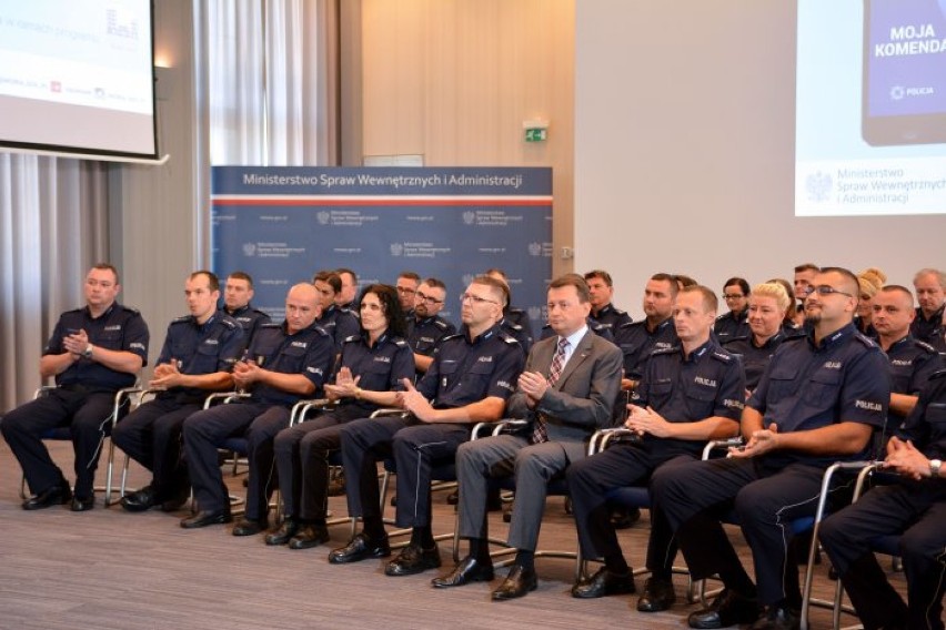 Minister Mariusz Błaszczak wręczył wyróżnienia dzielnicowym