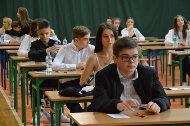 Egzamin ósmoklasisty z matematyki w Szkole Podstawowej nr 12 w Bełchatowie, 25.05.2022