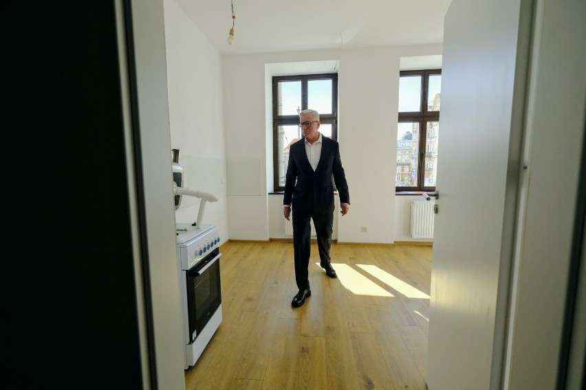 Prezydent Poznania osobiście obejrzał mieszkania po...