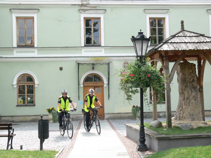 Rowerowe patrole Straży Miejskiej w Sandomierzu. Dziennie pokonują ponad 30 kilometrów