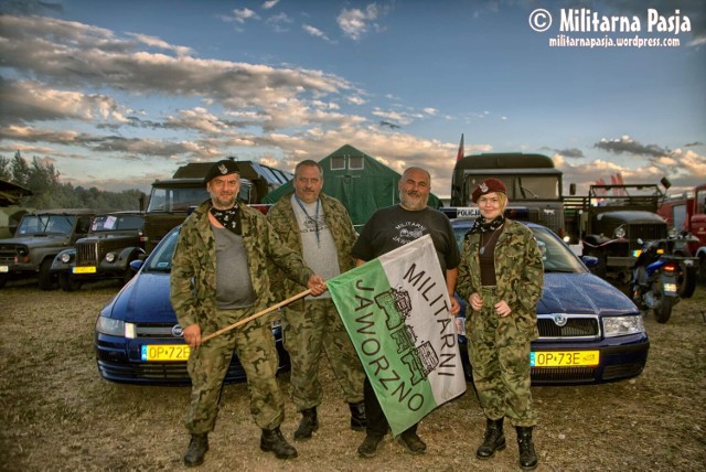 Trzy dni spędzili na Master Truck Show pod Opolem, teraz Militarni Jaworzno są już na planie filmowym.