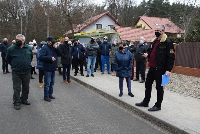 Wcześniej mieszkańcy protestowali przeciwko likwidacji linii przez osiedle - zdjęcie archiwalne, z 1 marca 2021 roku.