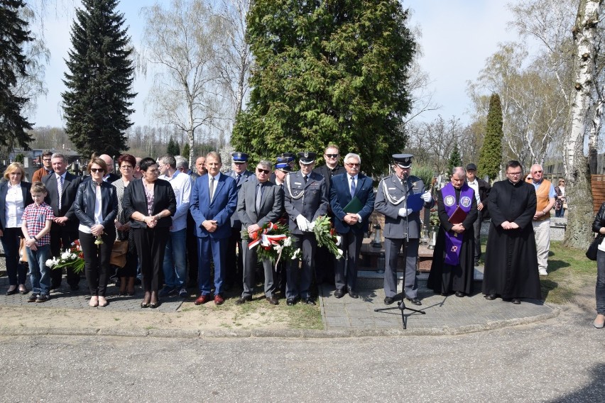 Obchody 78. rocznicy zbrodni katyńskiej w Łasku