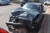 Kolizja na ulicy Widok w Kaliszu. Kierowca BMW skasował trzy auta. ZDJĘCIA