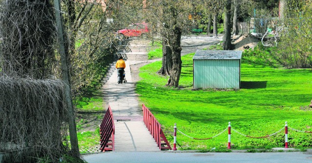 Będzie tu również zjazd dla wózków i rowerów