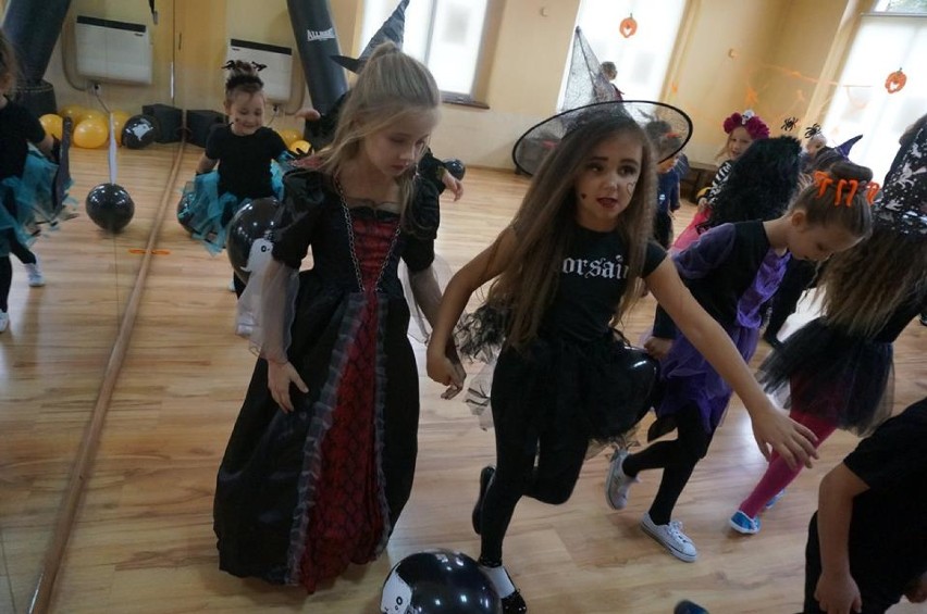 Bal przebierańców w Centrum Tańca Showdance w Krotoszynie [ZDJĘCIA]