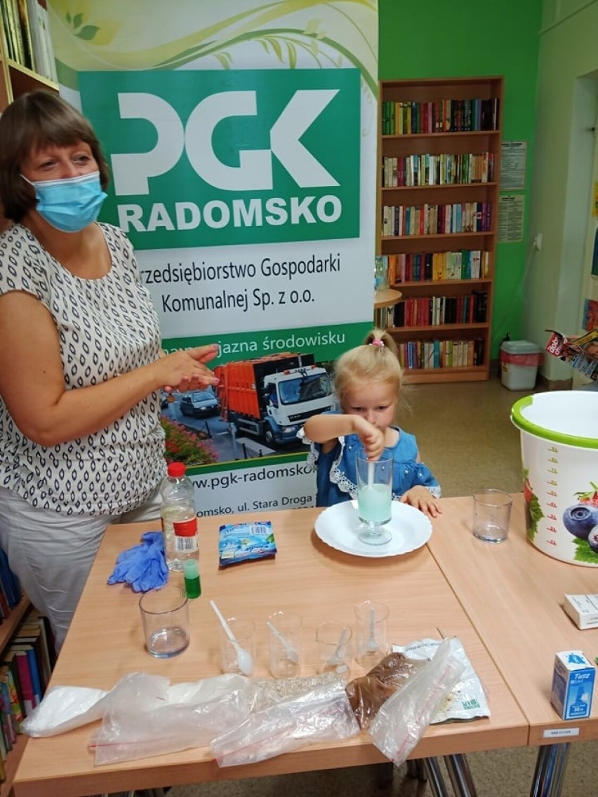 Wakacyjne warsztaty ekologiczne w bibliotece w Radomsku 