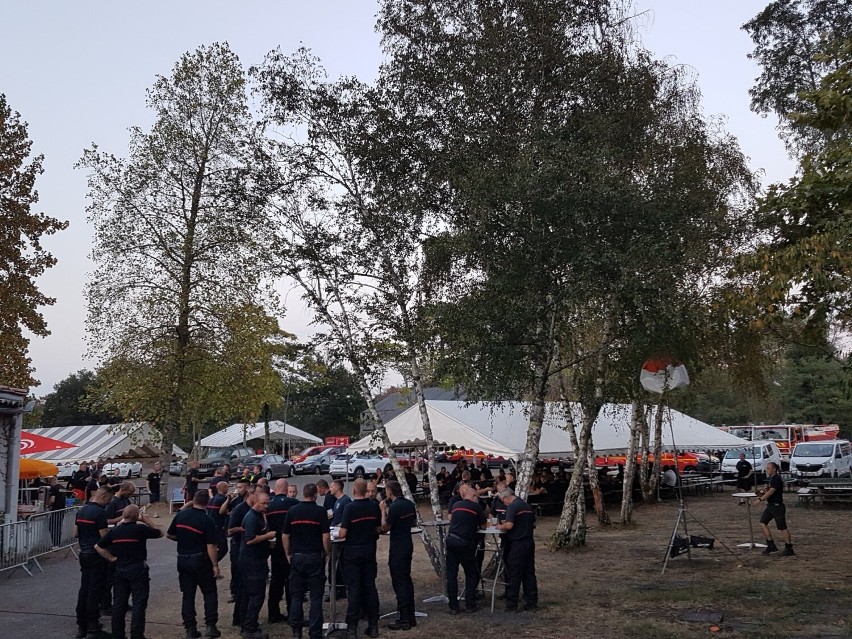 Strażacy z Kołobrzegu gasili pożary lasów we Francji - opowiedzieli jak wyglądała akcja