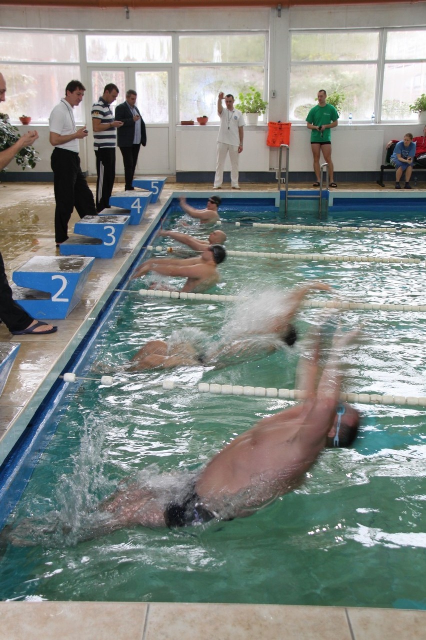 Mistrzostwa Służby Więziennej w pływaniu w Kluach