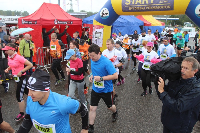 Bytomski Półmaraton 2017 [ZDJĘCIA]. W biegu wystąpiło ponad 1200 zawodników