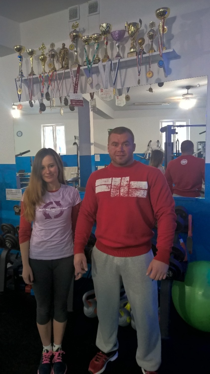  Młodzież ze specjalnego ośrodka w Chełmnie też lubi spocić się w siłowni