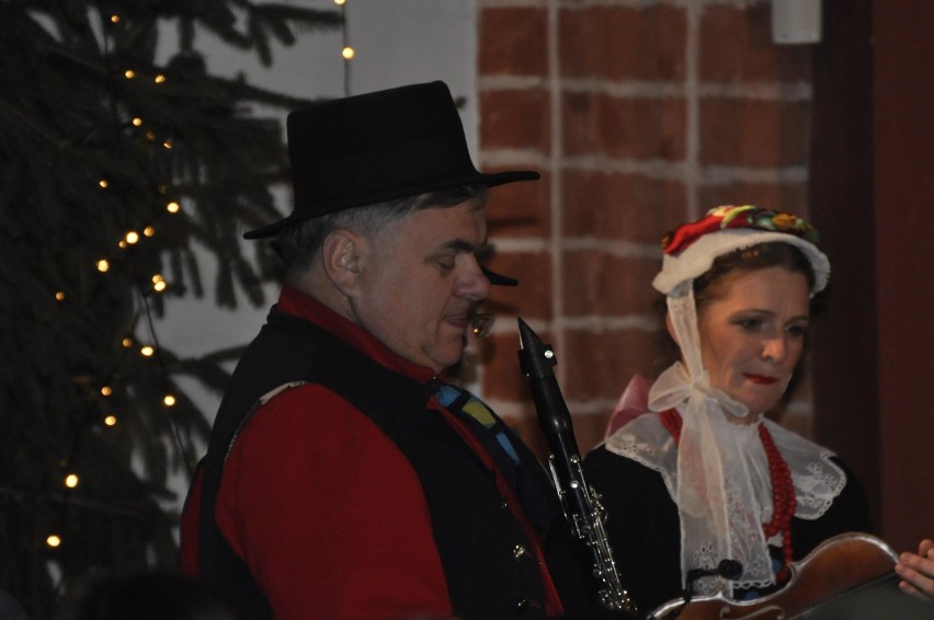 Koncert kolęd i pastorałek zespołu Szamotuły [ZDJĘCIA]