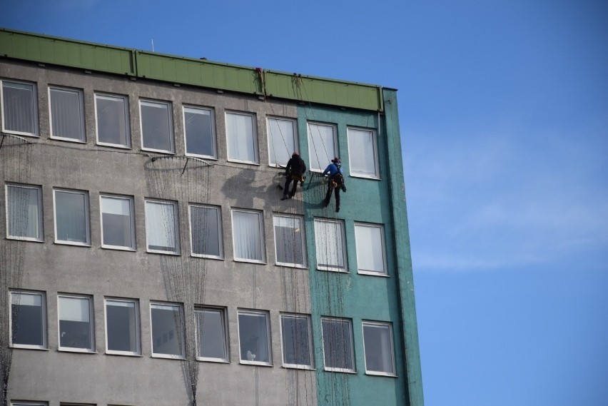 Zastanawialiście się kiedyś, w jaki sposób montowane jest...