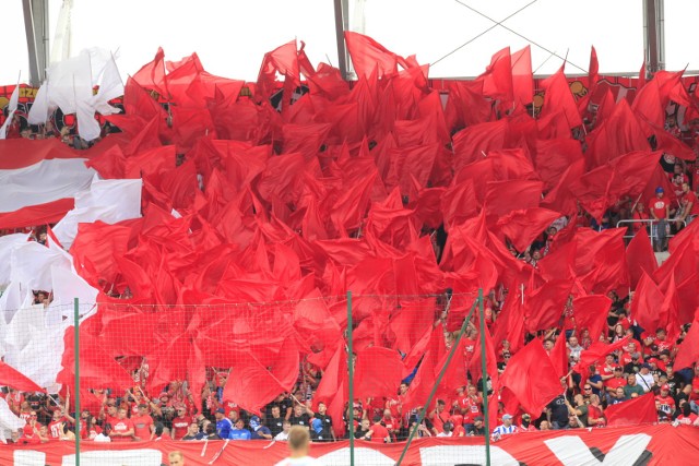 Kibice Widzewa kupili ponad 10  tysięcy karnetów!