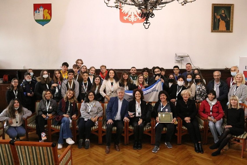 Społeczne Liceum Ogólnokształcące z Lęborka gości uczniów i nauczycieli z sześciu państw w ramach projektu "Erasmus+"