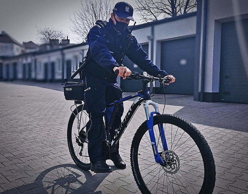 Łomża. Po zimowej przerwie policja wraca na rowery