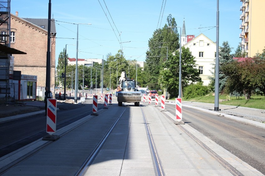 Ruch na  ul. Warszawskiej jest udostępniony tylko częściowo.