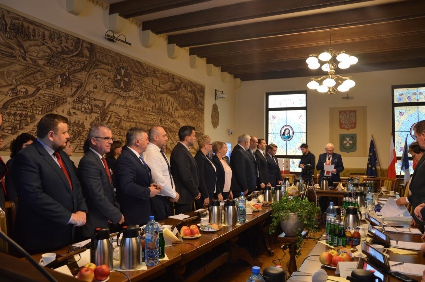 Inauguracyjna sesja Rady Miasta Wejherowa. Wybrano przewodniczącego [ZDJĘCIA]