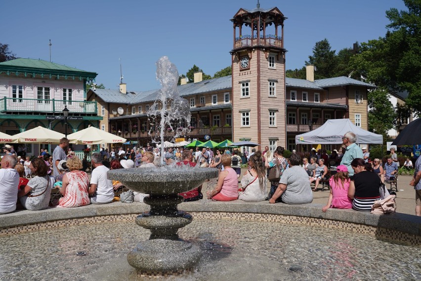 X Festiwal Pieroga w Iwoniczu-Zdroju był ucztą dla smakoszy. Konkurs wygrały pierogi z dodatkiem chrzanu [ZDJĘCIA]