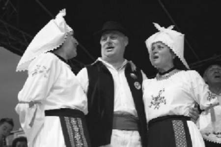 Jutrzenka od lat porywa publiczność piosenkami bałkańskimi.  FOT. BERNARD &amp;pound;&amp;Ecirc;TOWSKI