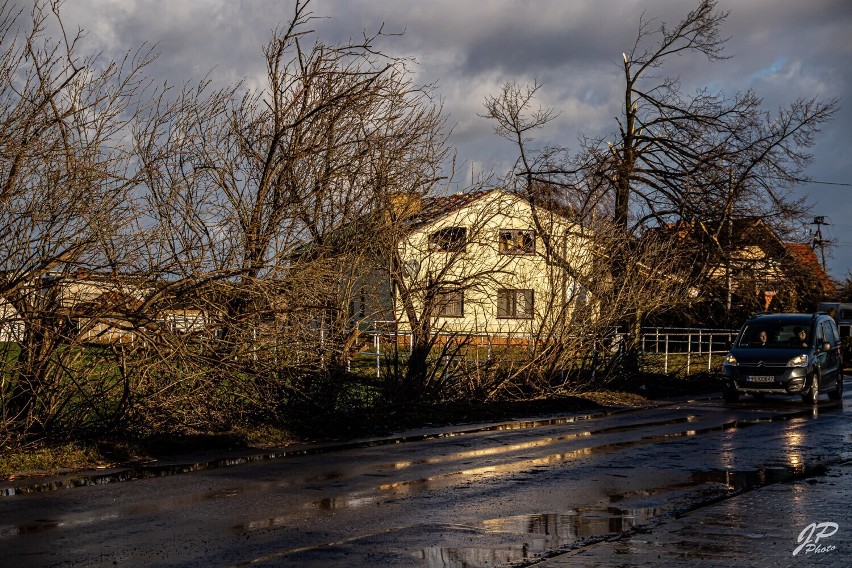 17 lutego 2022 roku orkan Dudley wyrządził wiele w szkód w gminie Dobrzyca. Najmocniej ucierpiała sama Dobrzyca i pobliska Sośnica
