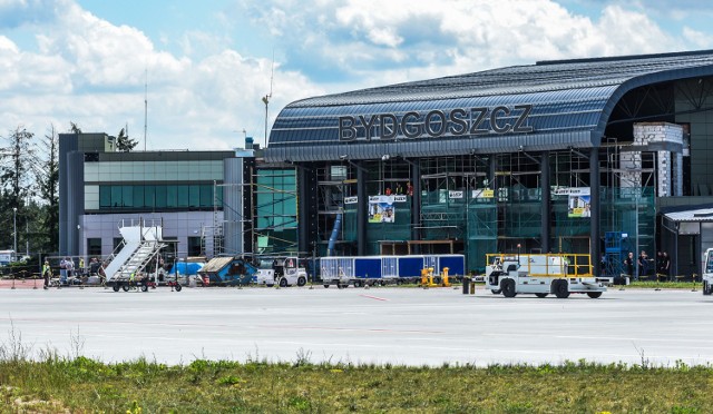 -&nbsp;Port lotniczy ma środki na funkcjonowanie do 8 grudnia, później niewykluczone, że ogłosi upadłość - przestrzega marszałek Piotr Całbecki.