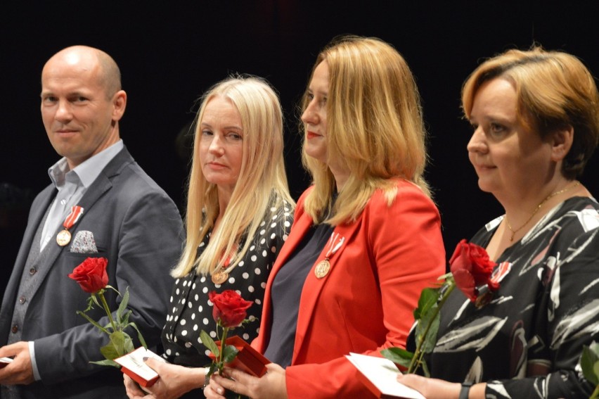 Lubuscy nauczyciele zostali odznaczeni w poniedziałek 14...