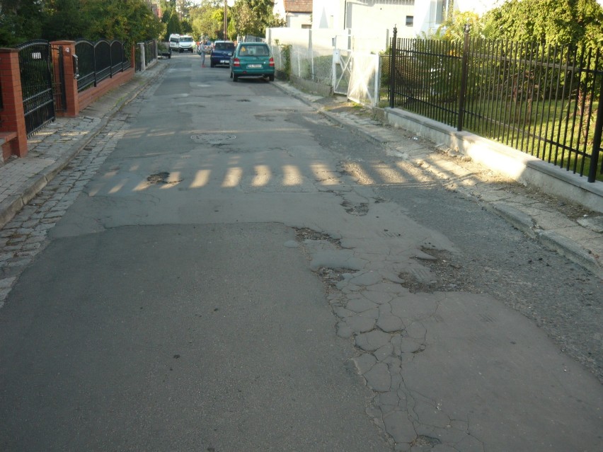 Ulica Niezapominajek w Opolu wymaga remontu