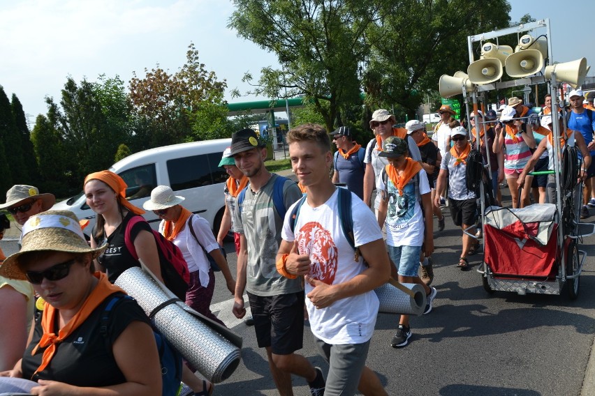 Mieszkańcy powiatu wodzisławskiego też idą na Jasną Górę