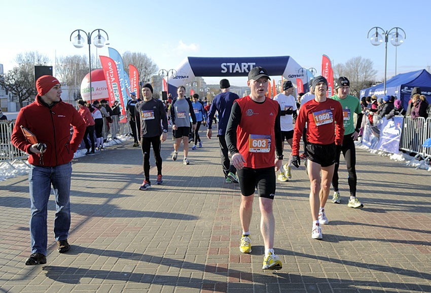 Bieg Urodzinowy w Gdyni. Ponad 2500 zawodników pokonało 10-kilometrową trasę (ZDJĘCIA)