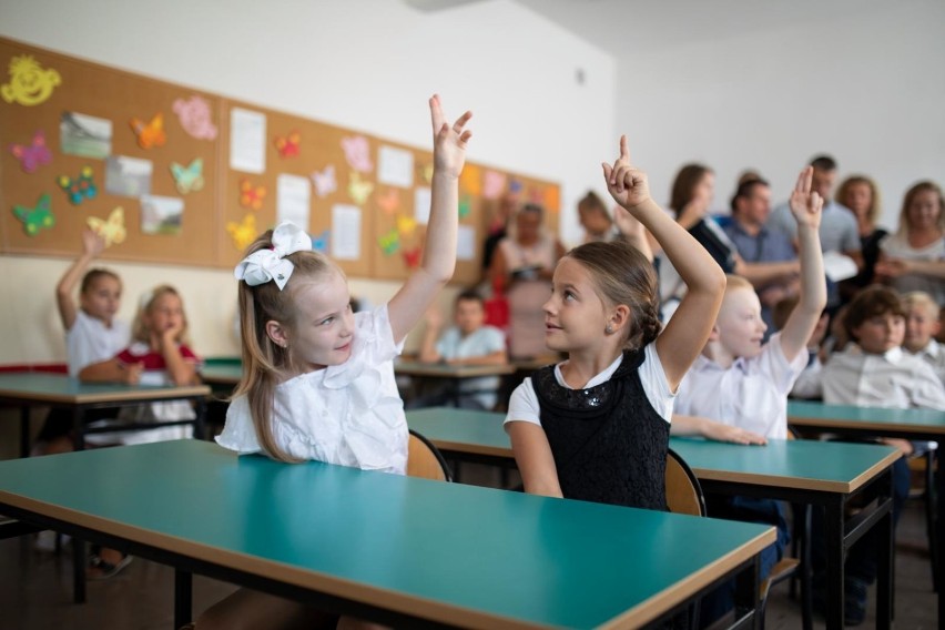 Ponad 38 tysięcy uczniów rozpoczęło dziś nowy rok szkolny....