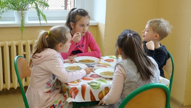 Miasto przedstawiło propozycje dla małych uchodźców z Ukrainy.