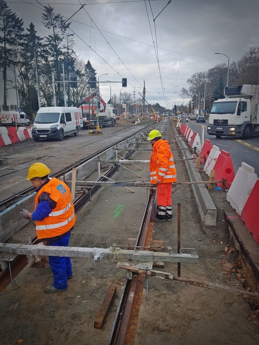 Jak idą prace przy Węźle Łękno? Nowe ZDJĘCIA z placu budowy