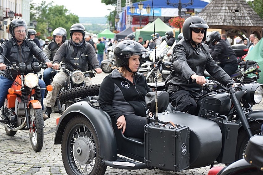 Motokropla Chełm. Parada motocykli przejechała ulicami...