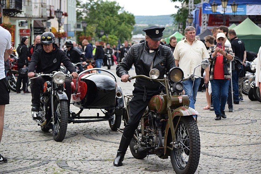 Motokropla Chełm. Parada motocykli przejechała ulicami...