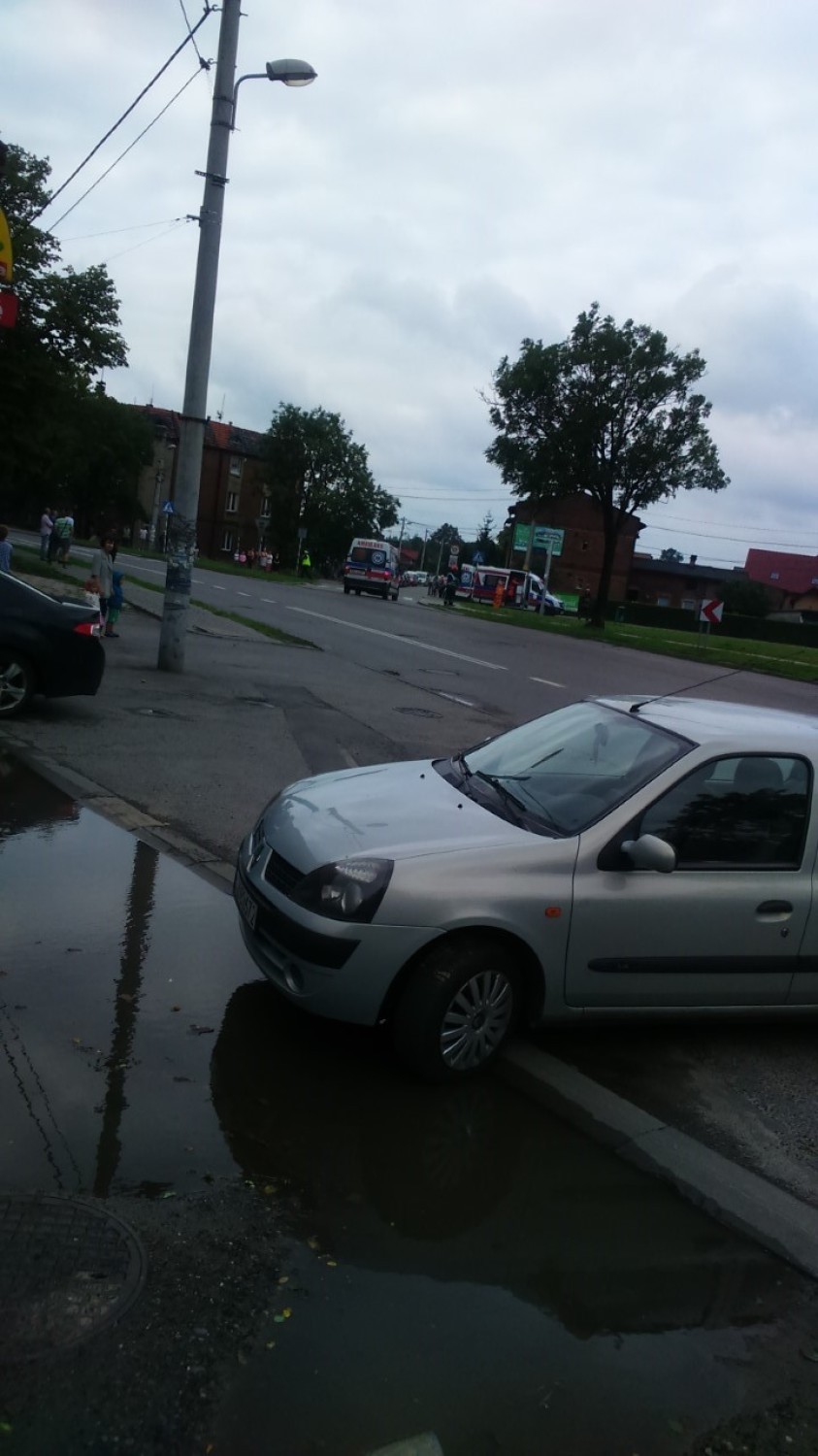 Wypadek na ulicy Legnickiej w Zabrzu.