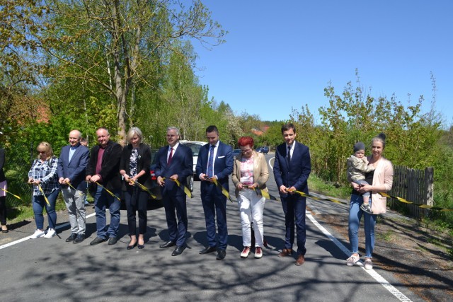 Otworzono ul. Bratka i ul. Jarzębinową w Czapielsku