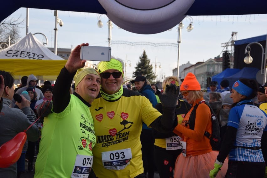 Bieg Policz się z Cukrzycą w Częstochowie [ZDJĘCIA] Wielka Orkiestra Świątecznej Pomocy gra na Placu Biegańskiego od rana