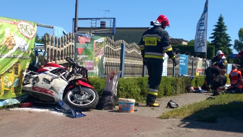 Wypadek w Drużynie: Zderzenie motocyklisty z osobówką