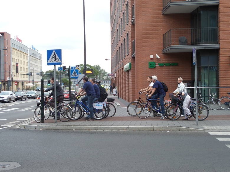 Kraków: wiceprezydent promował jazdę na rowerze: Chodziło o bezpieczeństwo [ZDJĘCIA, WIDEO]