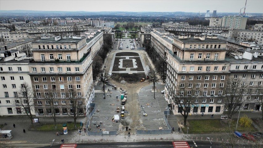 Z góry dobrze już widać zarys rewitalizowanego placu